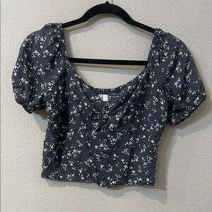 Floral Puff Sleeve Crop Top